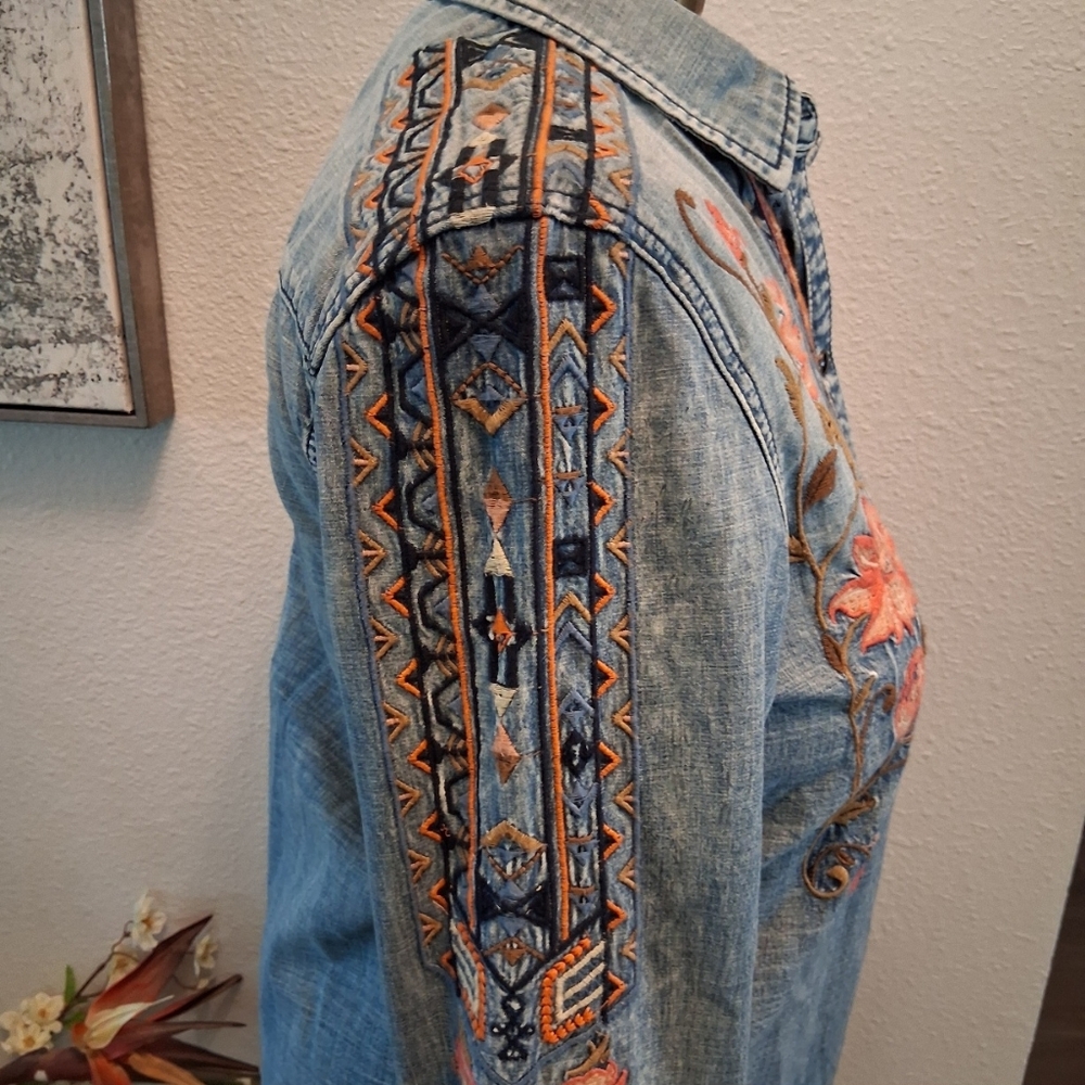 DRIFTWOOD Floral Embroidered Denim Shirt - Picture 6 of 7